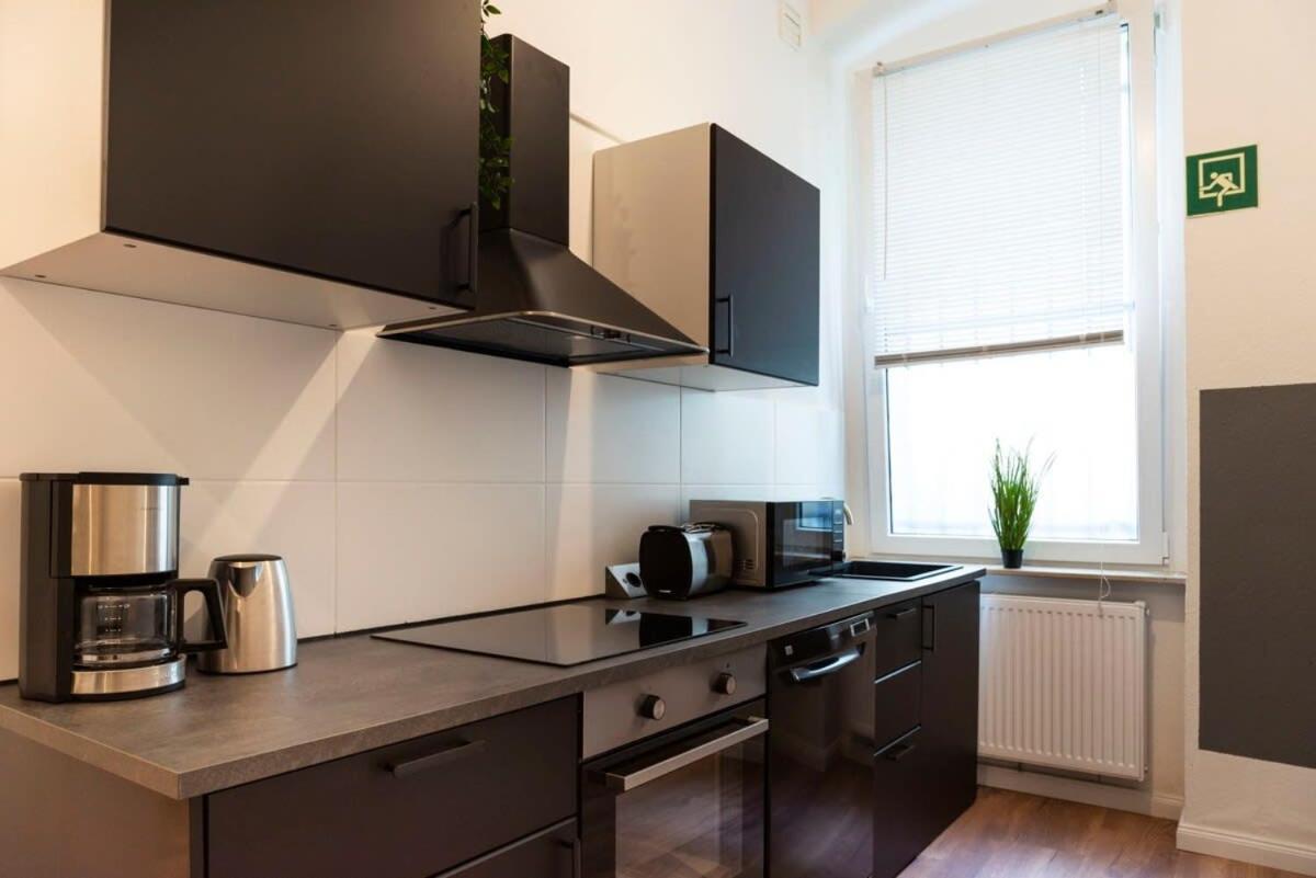 Modern 2 Bedroom Apartment In Berlin Schoeneberg Berlim Exterior foto
