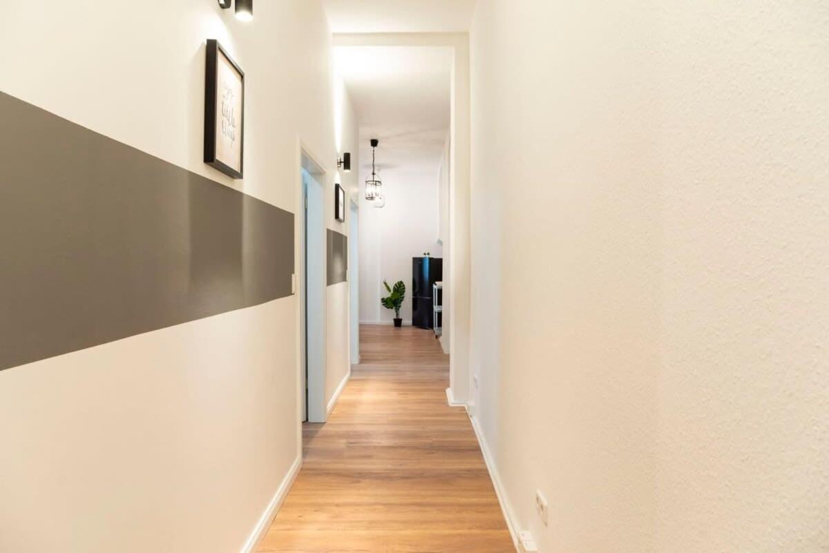 Modern 2 Bedroom Apartment In Berlin Schoeneberg Berlim Exterior foto